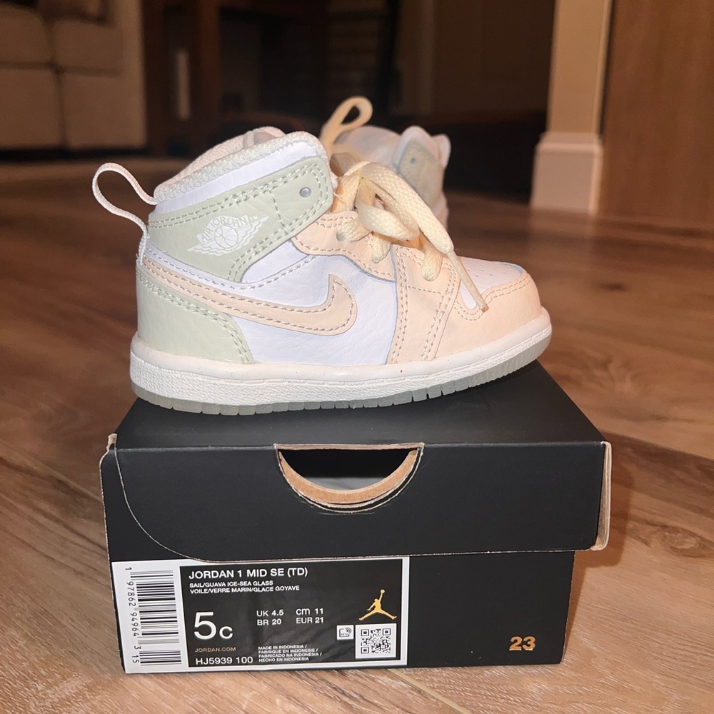 Jordan 1 Mid SE Toddler Sneakers